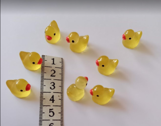 Miniatura kačenka kachnička žlutá