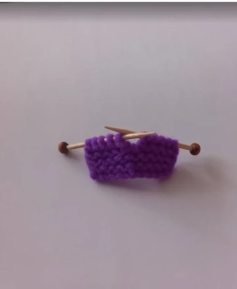 Jehlice s pletením miniatura  fialová 