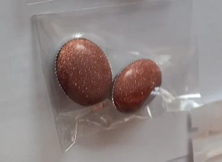 Náušnice klipsy ovál hnědý 2cm